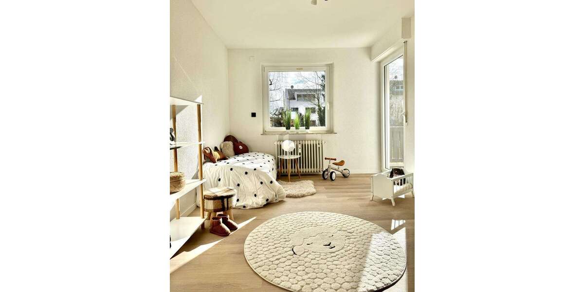 Etagenwohnung Sindelfingen Eichholz - 4 Zimmer, 94 m&sup2;, 1.500&euro; | Angebot:27102363