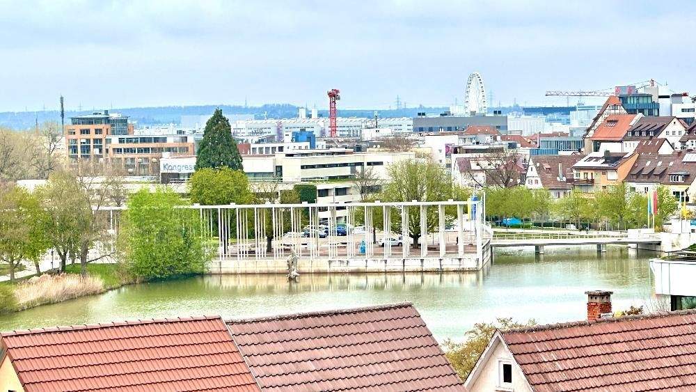 Etagenwohnung Böblingen - 3 Zimmer, 95 m&sup2;, 2.100&euro; | Angebot:25737012