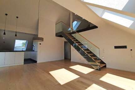 Wohnung Stuttgart Zuffenhausen - 4 Zimmer, 123 m&sup2;, 2.200&euro; | Angebot:27330916