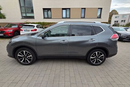 Nissan X-Trail 189.700 km 10.800 &euro; Stuttgart 70437