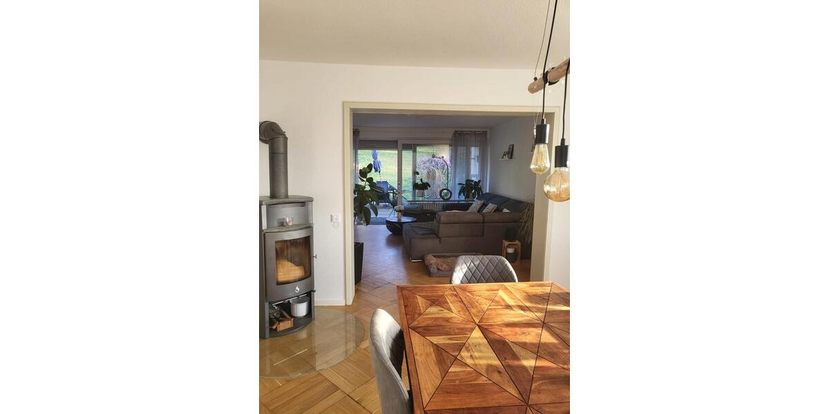 Einfamilienhaus Göppingen Faurndau - 6.5 Zimmer, 162 m&sup2;, 1.800&euro; | Angebot:25334557