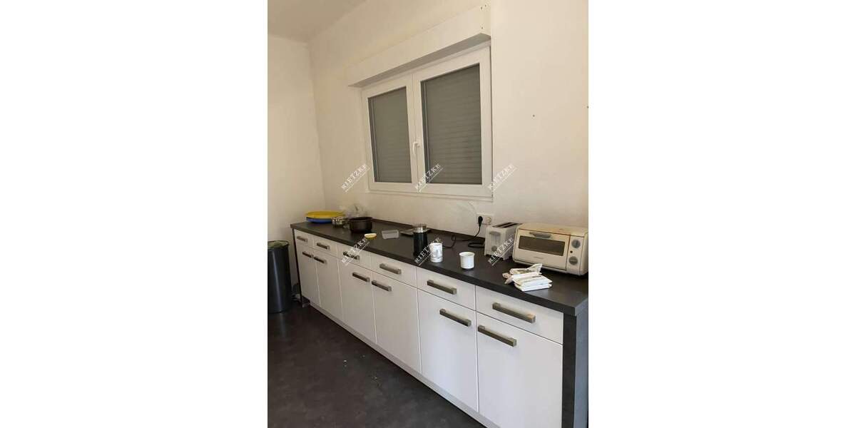 Zimmer Stuttgart Obertürkheim - 4 Zimmer, 115 m&sup2;, 1.380&euro; | Angebot:25726385