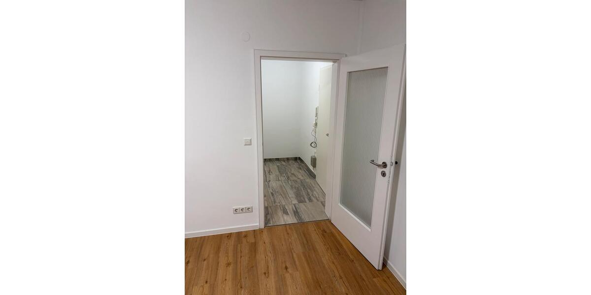 Etagenwohnung Stuttgart Mühlhausen - 1 Zimmer, 32 m&sup2;, 850&euro; | Angebot:25105291