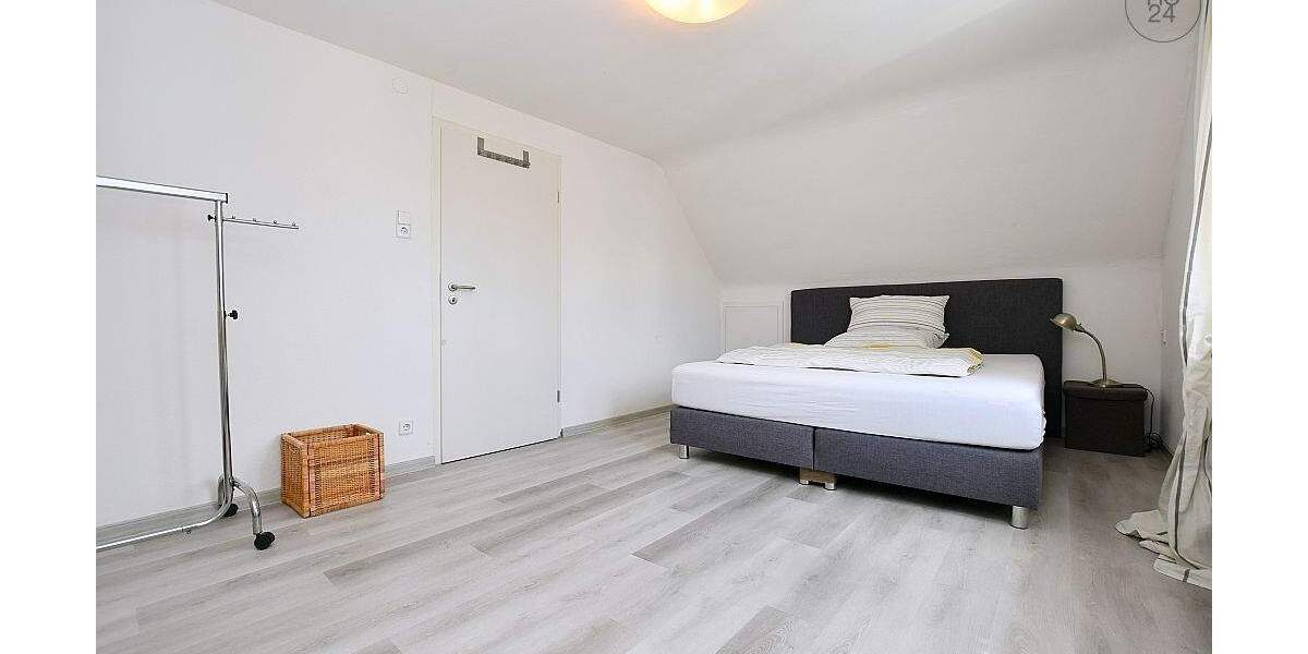 Etagenwohnung Stuttgart Zuffenhausen - 2 Zimmer, 53 m&sup2;, 1.325&euro; | Angebot:25779635