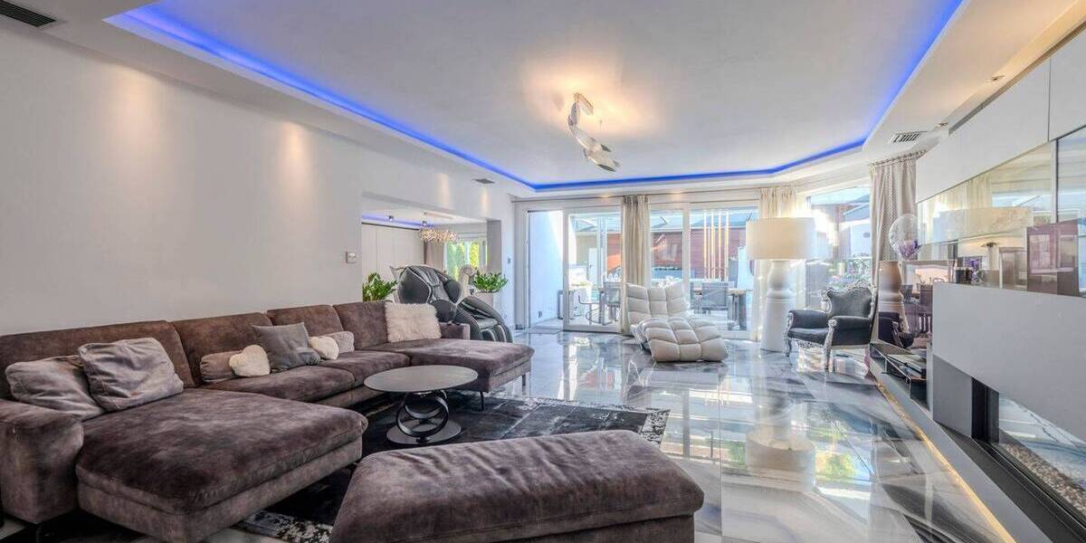 Einfamilienhaus Stuttgart Feuerbach - 8 Zimmer, 295 m&sup2;, 2.200.000&euro; | Angebot:25800108