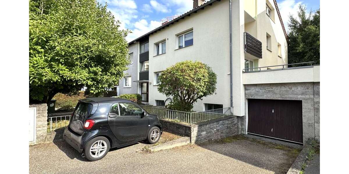 Einfamilienhaus Stuttgart Bad Cannstatt - 8 Zimmer, 255 m&sup2;, 890.000&euro; | Angebot:23040775