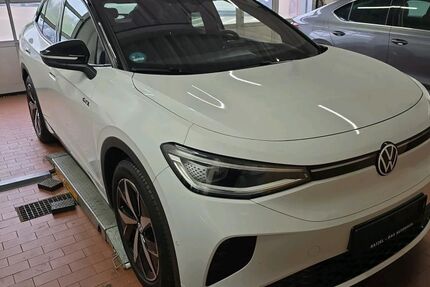 VW ID.5 17.730 km 43.380 &euro; Zell u.A. 73119