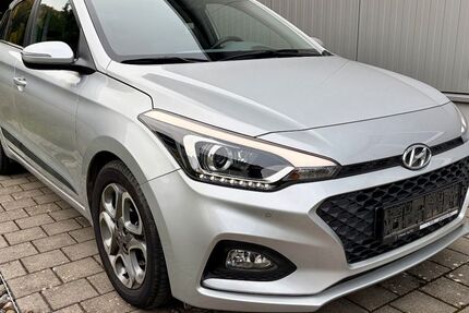 Hyundai i20 28.700 km 12.600 &euro; Filderstadt 70794