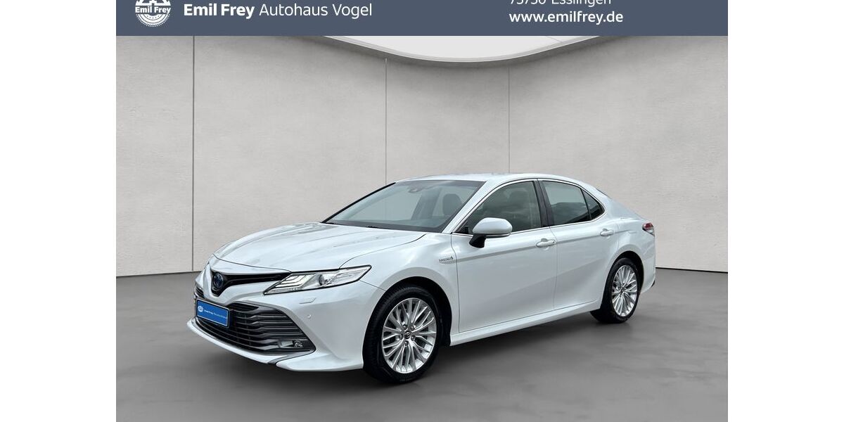 Toyota Camry 86.980 km 26.970 &euro; Esslingen 73730