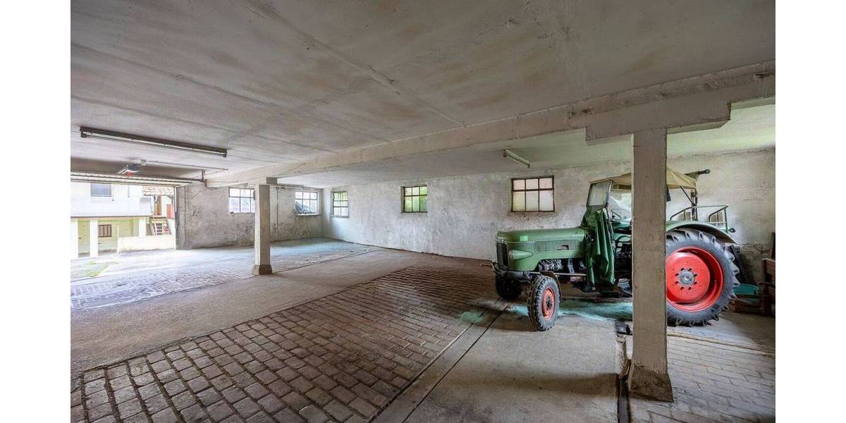 Einfamilienhaus Affalterbach - 9 Zimmer, 215 m&sup2;, 595.000&euro; | Angebot:25958524