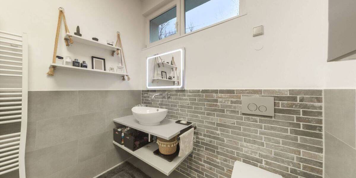 Mehrfamilienhaus, Wohnhaus Freiberg Beihingen - 9 Zimmer, 262 m&sup2;, 997.000&euro; | Angebot:25971802