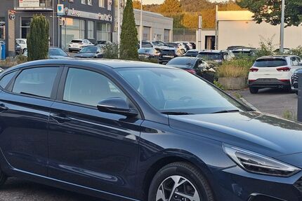 Hyundai i30 23.739 km 18.400 &euro; Leonberg 71229