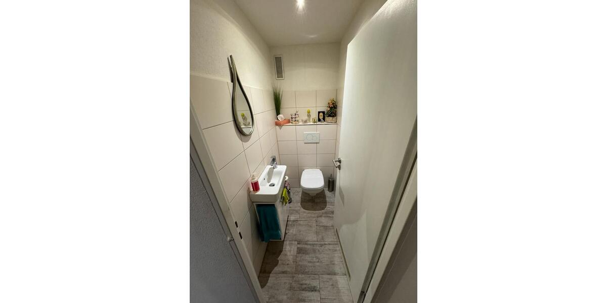 Etagenwohnung Sindelfingen Sindelfingen (Stadt) - 4 Zimmer, 90 m&sup2;, 1.350&euro; | Angebot:25307183