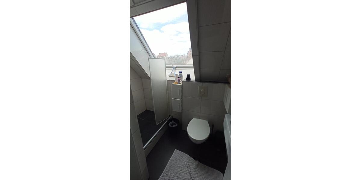 Dachgeschoßwohnung Stuttgart Zuffenhausen - 4 Zimmer, 55 m&sup2;, 239.000&euro; | Angebot:23230902