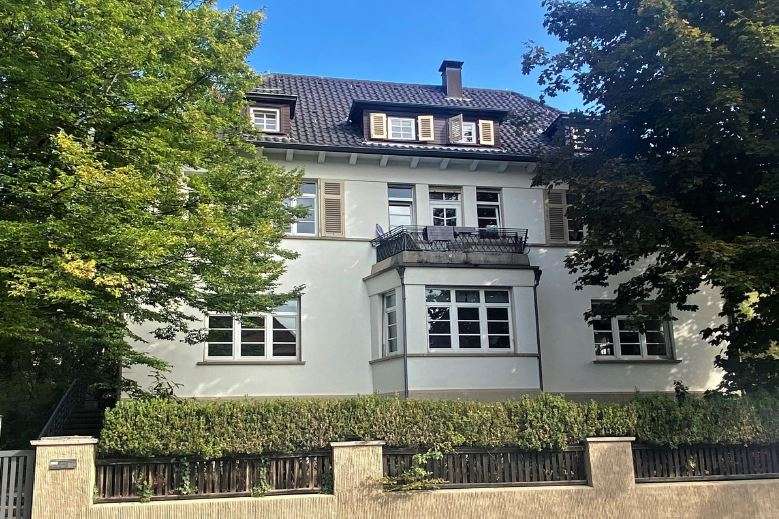 Etagenwohnung Esslingen Oberesslingen - 4 Zimmer, 124 m&sup2;, 1.800&euro; | Angebot:25400338
