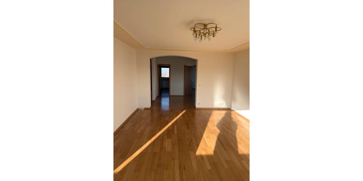 Etagenwohnung Ludwigsburg Eglosheim - 3.5 Zimmer, 84 m&sup2;, 1.050&euro; | Angebot:25892355
