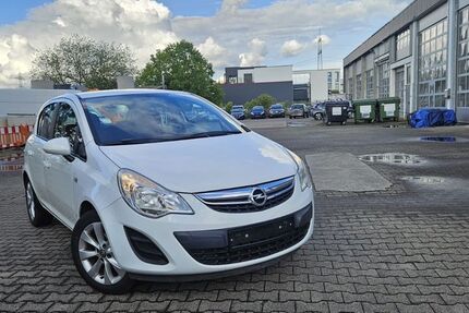 Opel Corsa 99.860 km 4.700 &euro; Waiblingen Neustadt ( 15 km von Stuttgart ) 71336