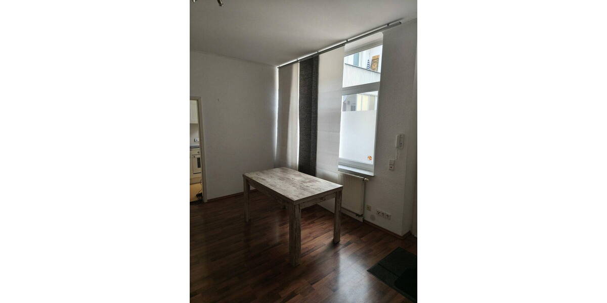 Etagenwohnung Stuttgart Süd - 2 Zimmer, 42 m&sup2;, 289.000&euro; | Angebot:26080177