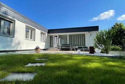 Haus Stuttgart Freiberg - 6 Zimmer, 190 m&sup2;, 2.600&euro; | Angebot:27337988
