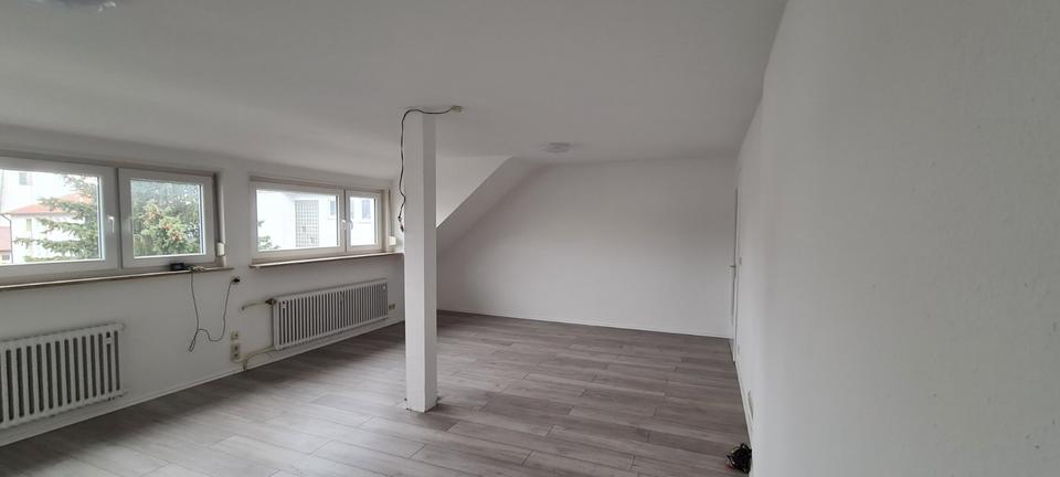 Dachgeschoßwohnung Stuttgart Sillenbuch - 5.5 Zimmer, 116 m&sup2;, 1.450&euro; | Angebot:26495344
