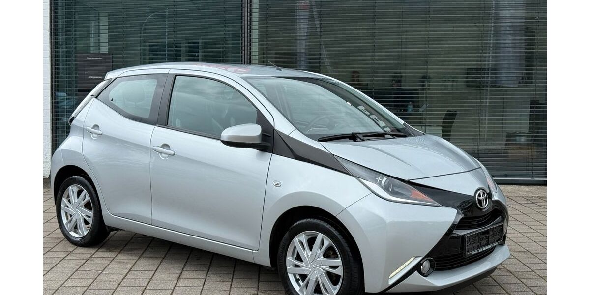 Toyota Aygo (X) 114.000 km 6.700 &euro; Murrhardt 71540