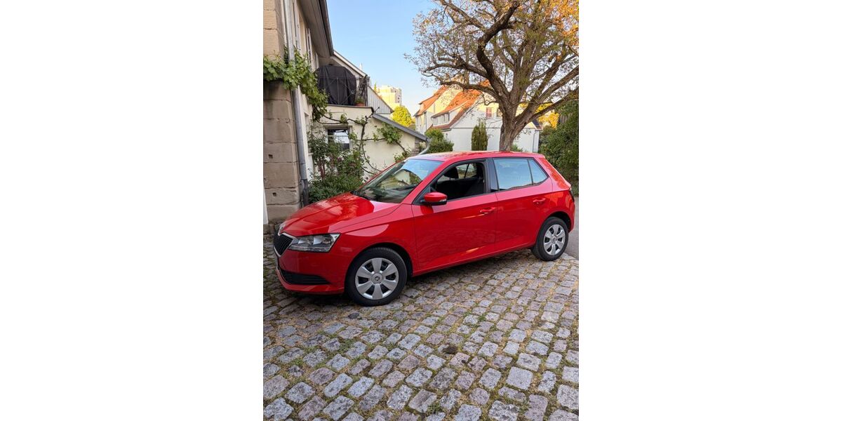 Skoda Fabia 87.137 km 9.500 &euro; Stuttgart 70437