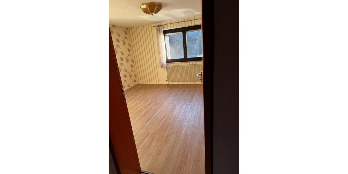 Mehrfamilienhaus, Wohnhaus Burgstetten - 8 Zimmer, 163 m&sup2;, 448.000&euro; | Angebot:25378433