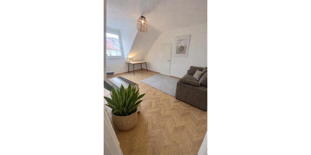 Dachgeschoßwohnung Stuttgart Stuttgart-West - 2 Zimmer, 42 m&sup2;, 990&euro; | Angebot:25624891