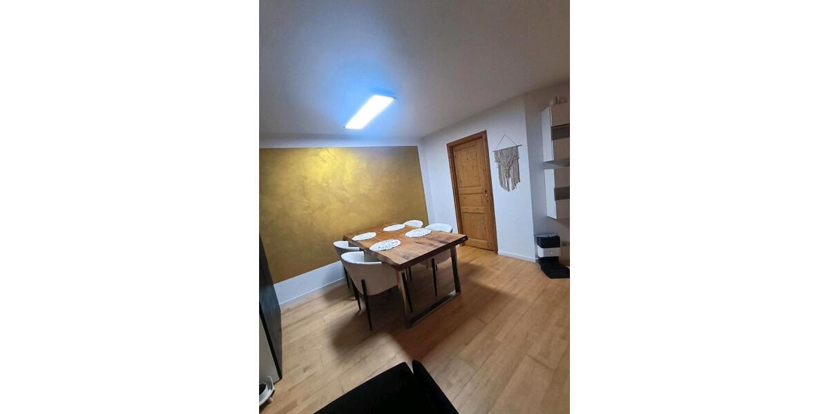 Erdgeschoßwohnung Sachsenheim - 4.5 Zimmer, 88 m&sup2;, 425.000&euro; | Angebot:25561101