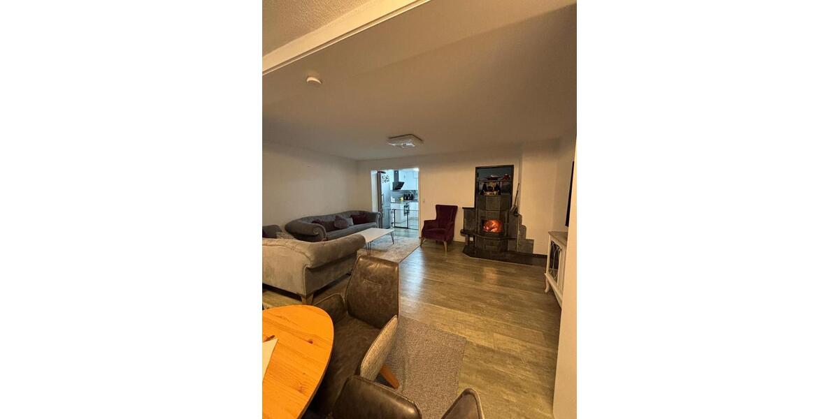 Mehrfamilienhaus, Wohnhaus Großbottwar - 7.5 Zimmer, 197 m&sup2;, 629.000&euro; | Angebot:24393256