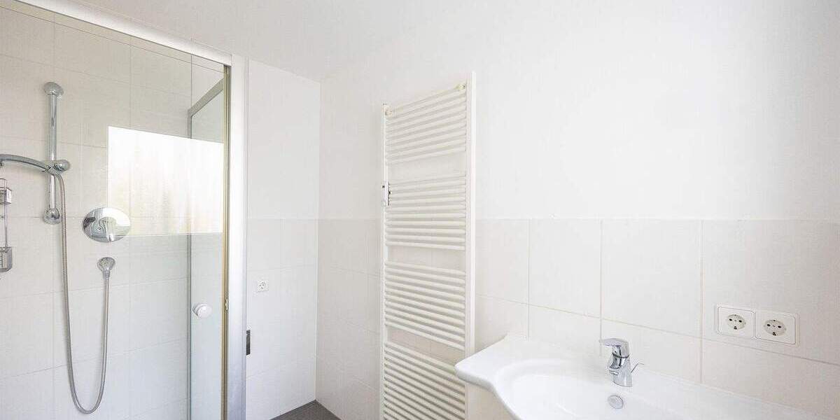 Etagenwohnung Backnang Maubach - 3 Zimmer, 84 m&sup2;, 190.000&euro; | Angebot:25801366