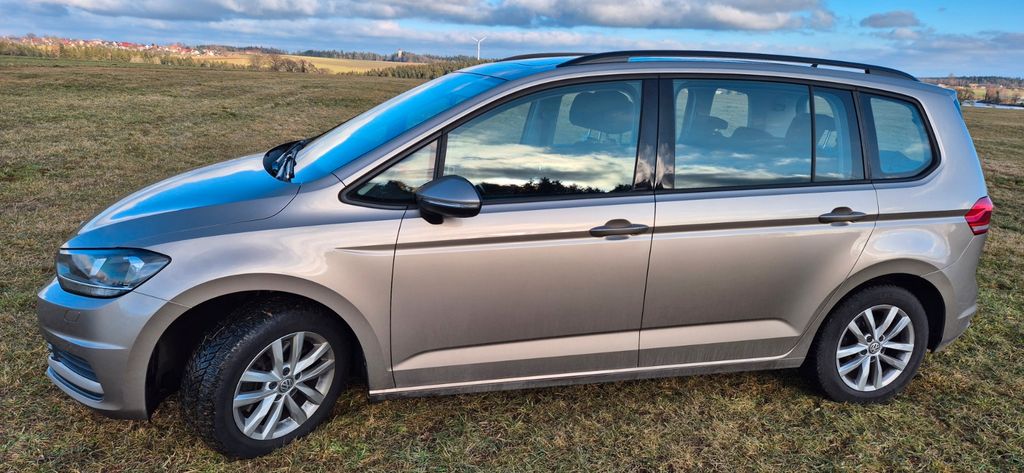 VW Touran 108.000 km 18.000 &euro; Welzheim 73642