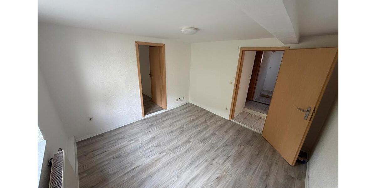 Erdgeschoßwohnung Uhingen - 3 Zimmer, 62 m&sup2;, 800&euro; | Angebot:27534810
