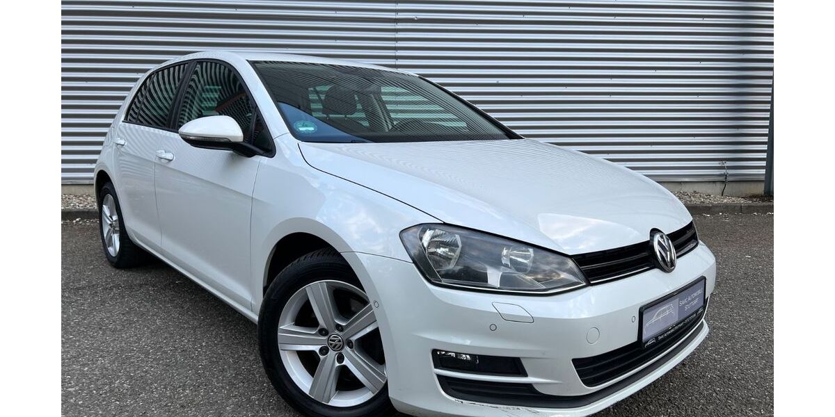 VW Golf 121.930 km 8.990 &euro; Stuttgart 70378