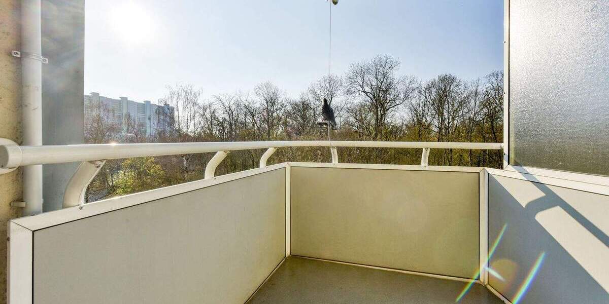 Etagenwohnung Stuttgart Mönchfeld - 3 Zimmer, 71 m&sup2;, 240.000&euro; | Angebot:25896205