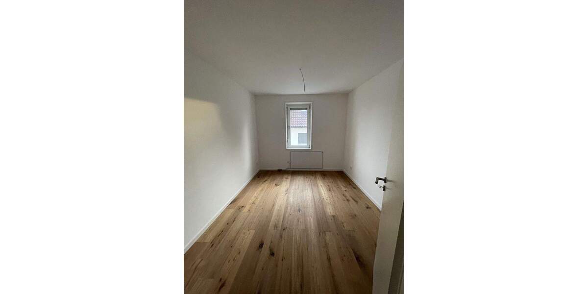 Etagenwohnung Stuttgart Zuffenhausen - 3 Zimmer, 65 m&sup2;, 1.254&euro; | Angebot:25724176
