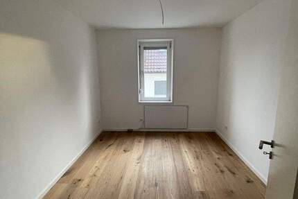 Wohnung Stuttgart Zuffenhausen - 3 Zimmer, 65 m&sup2;, 1.254&euro; | Angebot:25724176