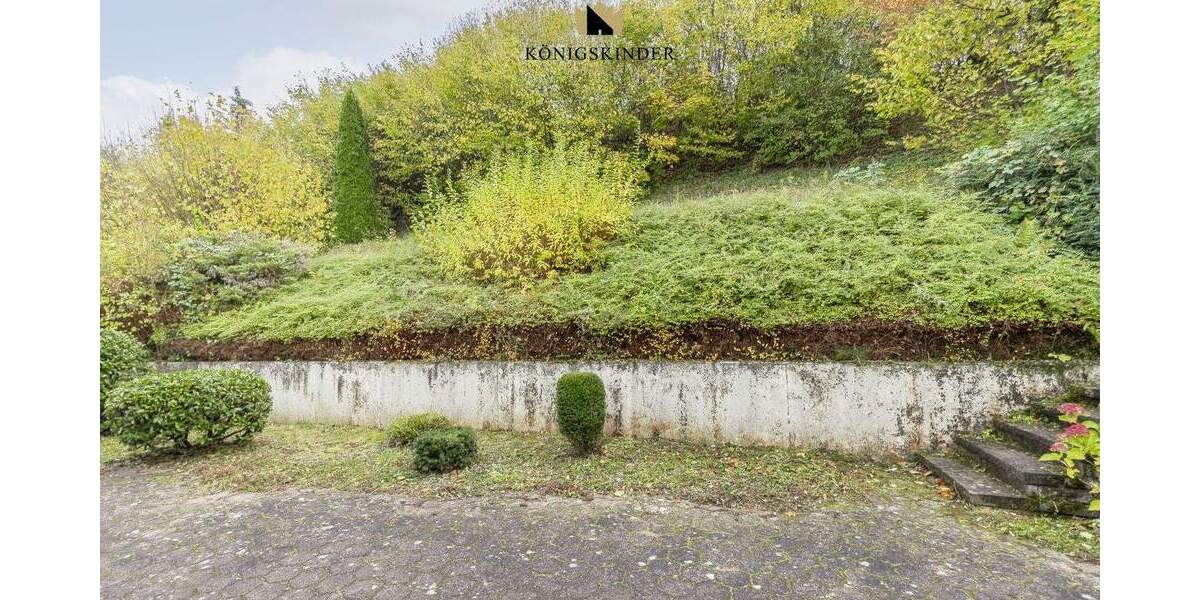 Einfamilienhaus Wernau - 8 Zimmer, 255 m&sup2;, 790.000&euro; | Angebot:25732002