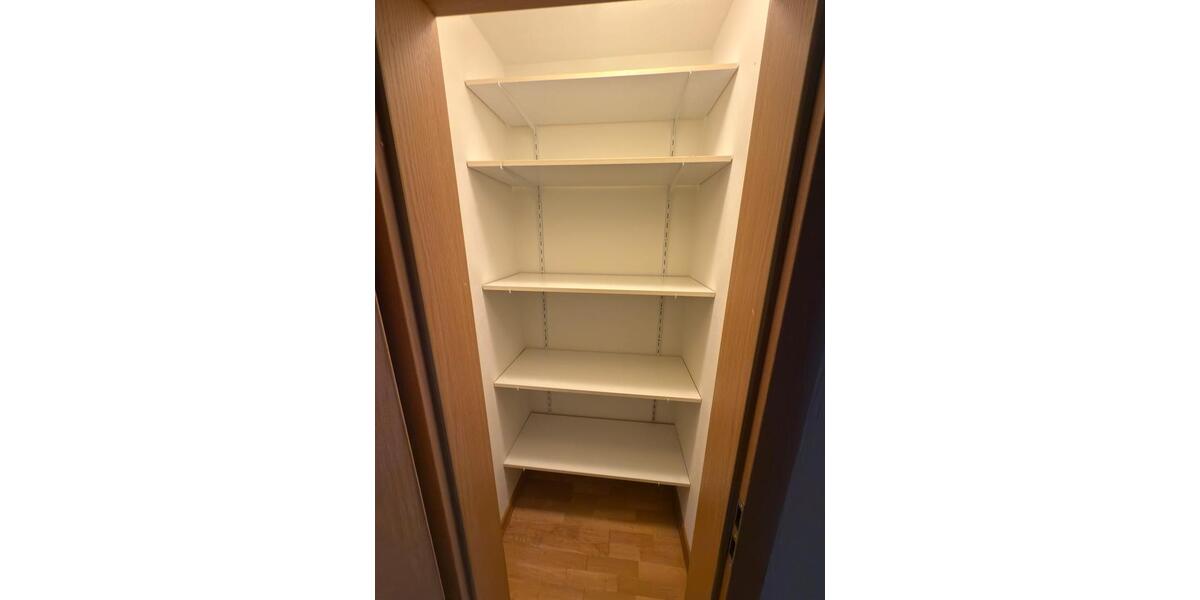 Etagenwohnung Ludwigsburg Eglosheim - 3.5 Zimmer, 84 m&sup2;, 1.050&euro; | Angebot:25892355