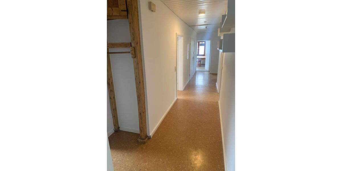 Etagenwohnung Neckartailfingen - 5 Zimmer, 113 m&sup2;, 289.000&euro; | Angebot:25804594