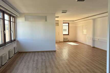 Gewerbeobjekt Stuttgart Wangen - 1.000&euro; | Angebot:25103513