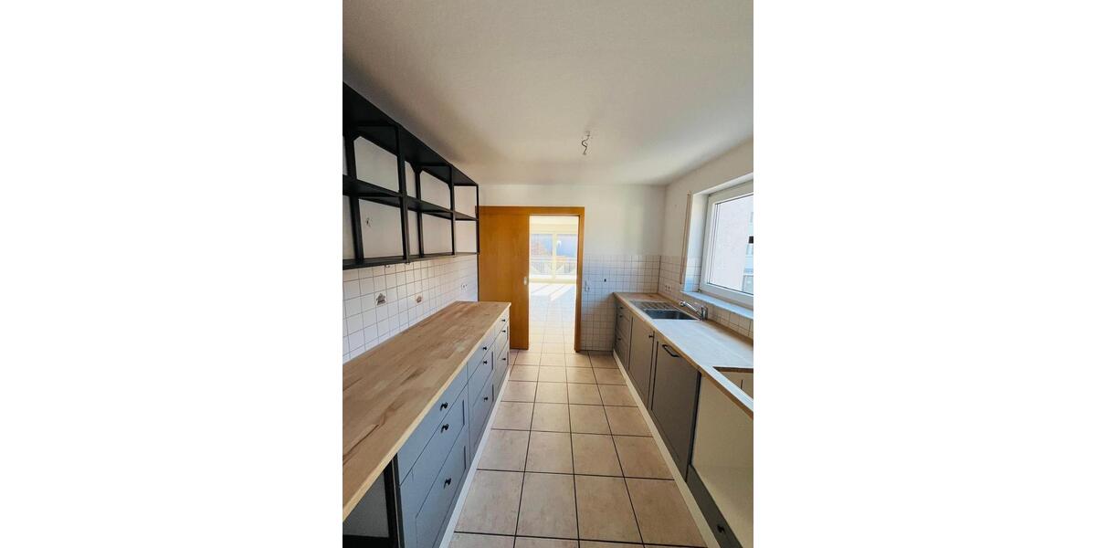 Etagenwohnung Bissingen an der Teck - 4 Zimmer, 99 m&sup2;, 1.060&euro; | Angebot:24817765