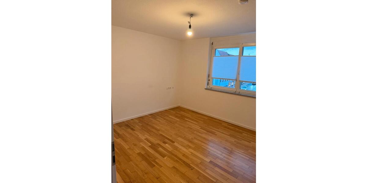 Etagenwohnung Leonberg - 2 Zimmer, 48 m&sup2;, 1.060&euro; | Angebot:26611053