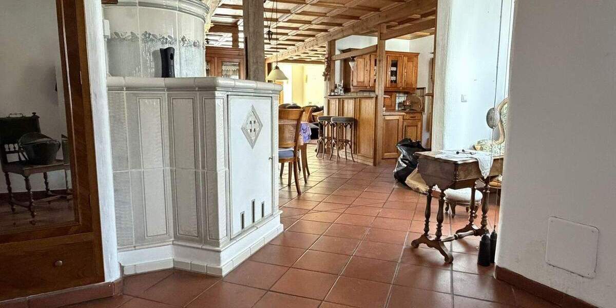 Mehrfamilienhaus, Wohnhaus Dettingen unter Teck - 1 Zimmer, 197 m&sup2;, 745.000&euro; | Angebot:25733069