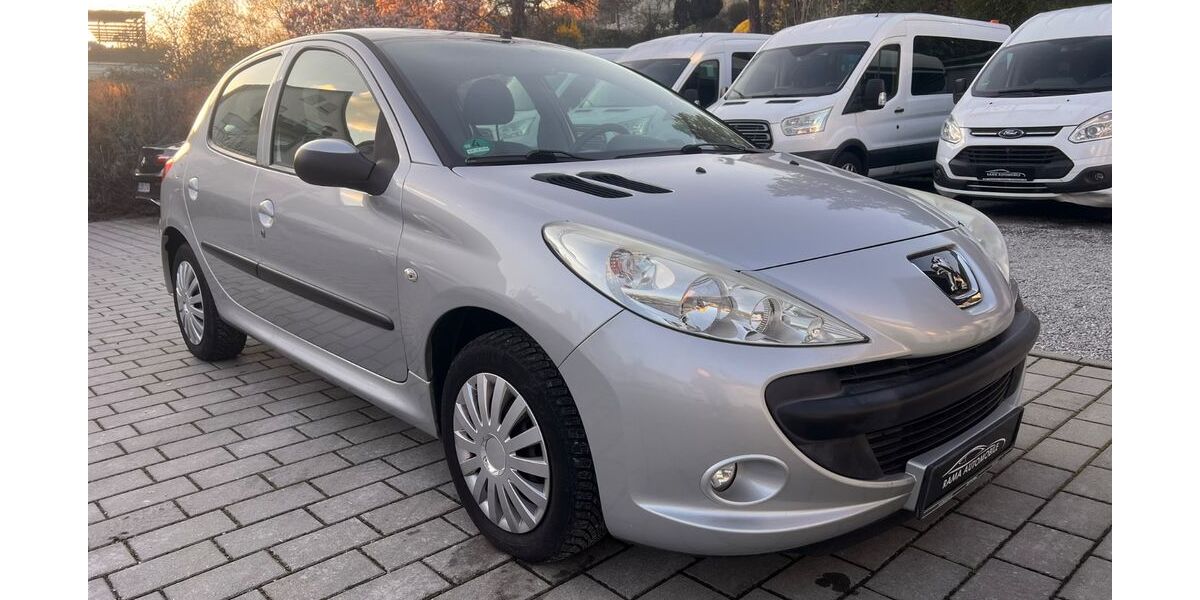 Peugeot 206 80.000 km 3.950 &euro; Ludwigsburg 71642