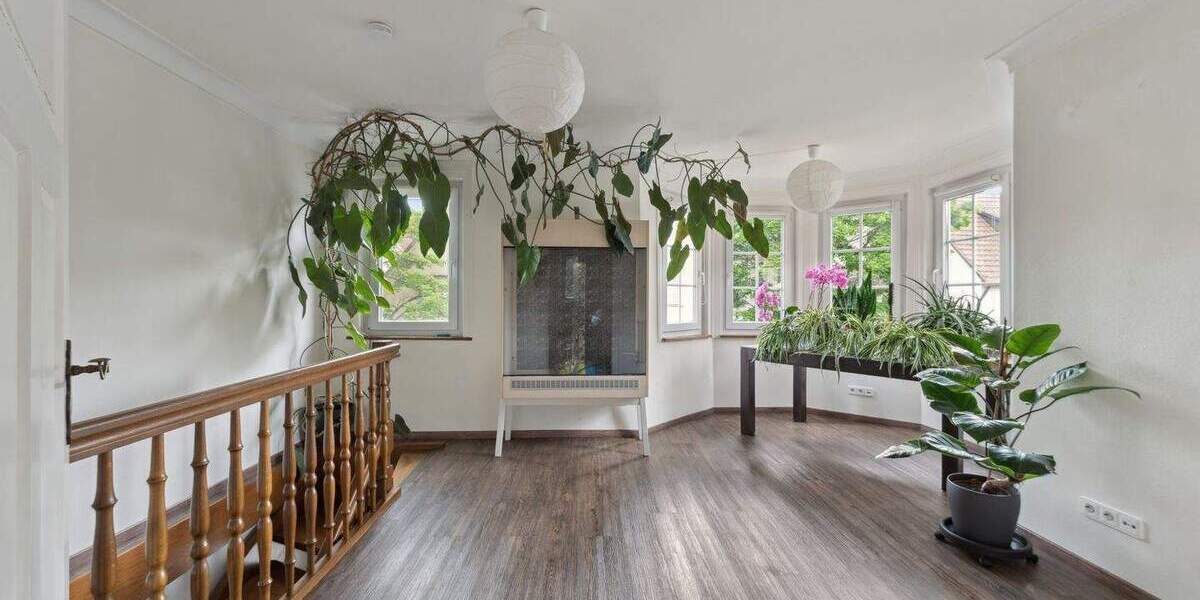 Mehrfamilienhaus, Wohnhaus Oberstenfeld - 8 Zimmer, 210 m&sup2;, 439.000&euro; | Angebot:25746108