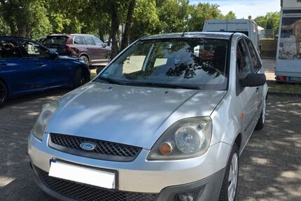 Ford Fiesta 230.000 km 1.800 &euro; Plieningen 70599