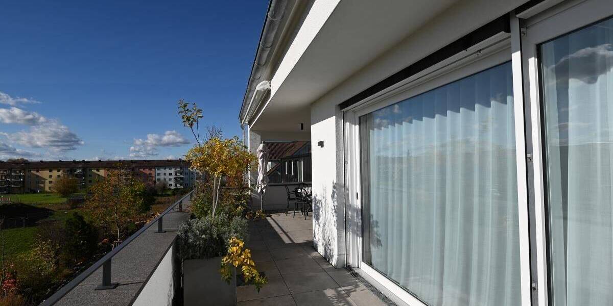 Etagenwohnung Ludwigsburg Ost - 4 Zimmer, 196 m&sup2;, 2.350&euro; | Angebot:25662459