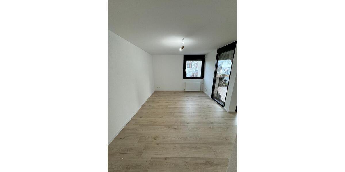 Erdgeschoßwohnung Esslingen am Neckar Brühl - 2.5 Zimmer, 64 m&sup2;, 1.250&euro; | Angebot:25757517
