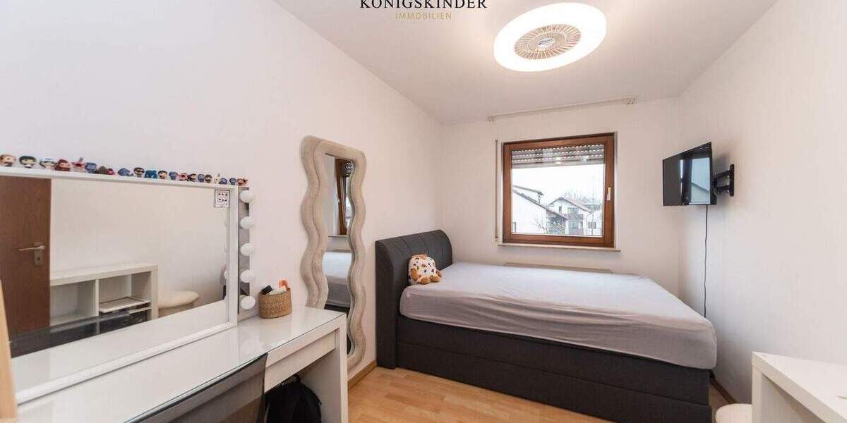 Etagenwohnung Freiberg am Neckar Heutingsheim - 4 Zimmer, 104 m&sup2;, 383.000&euro; | Angebot:25877717